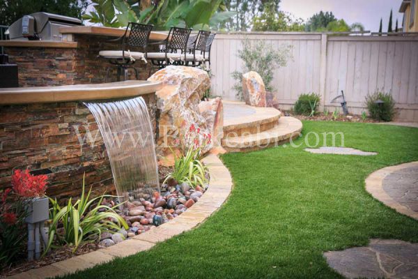 نازل پرده آب