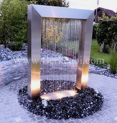 نازل پرده آب